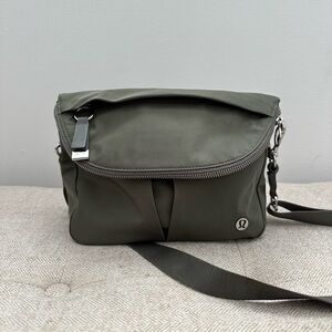 Lululemon All Night Festival Bag 5L